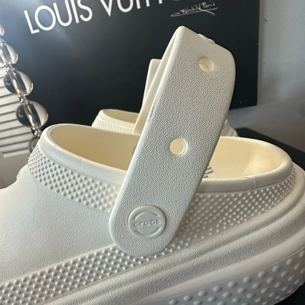 CROCS brand new